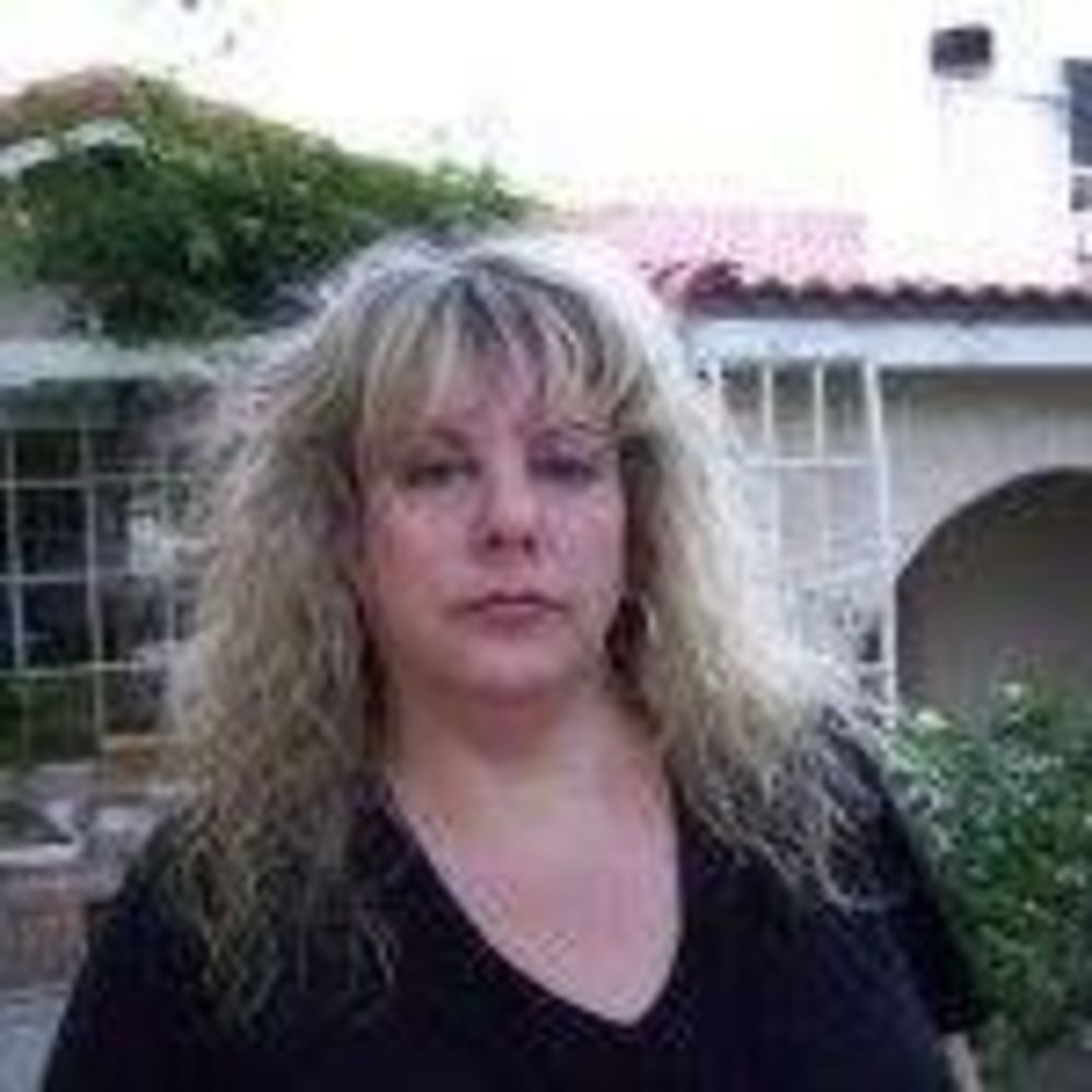 Meet your Posher, Lori
